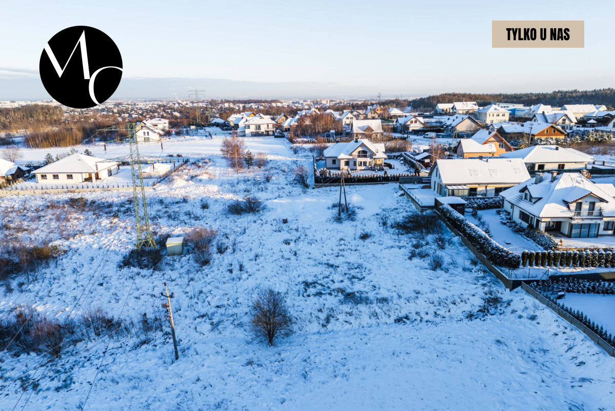 Działka w dzielnicy domów jednorodzinnych