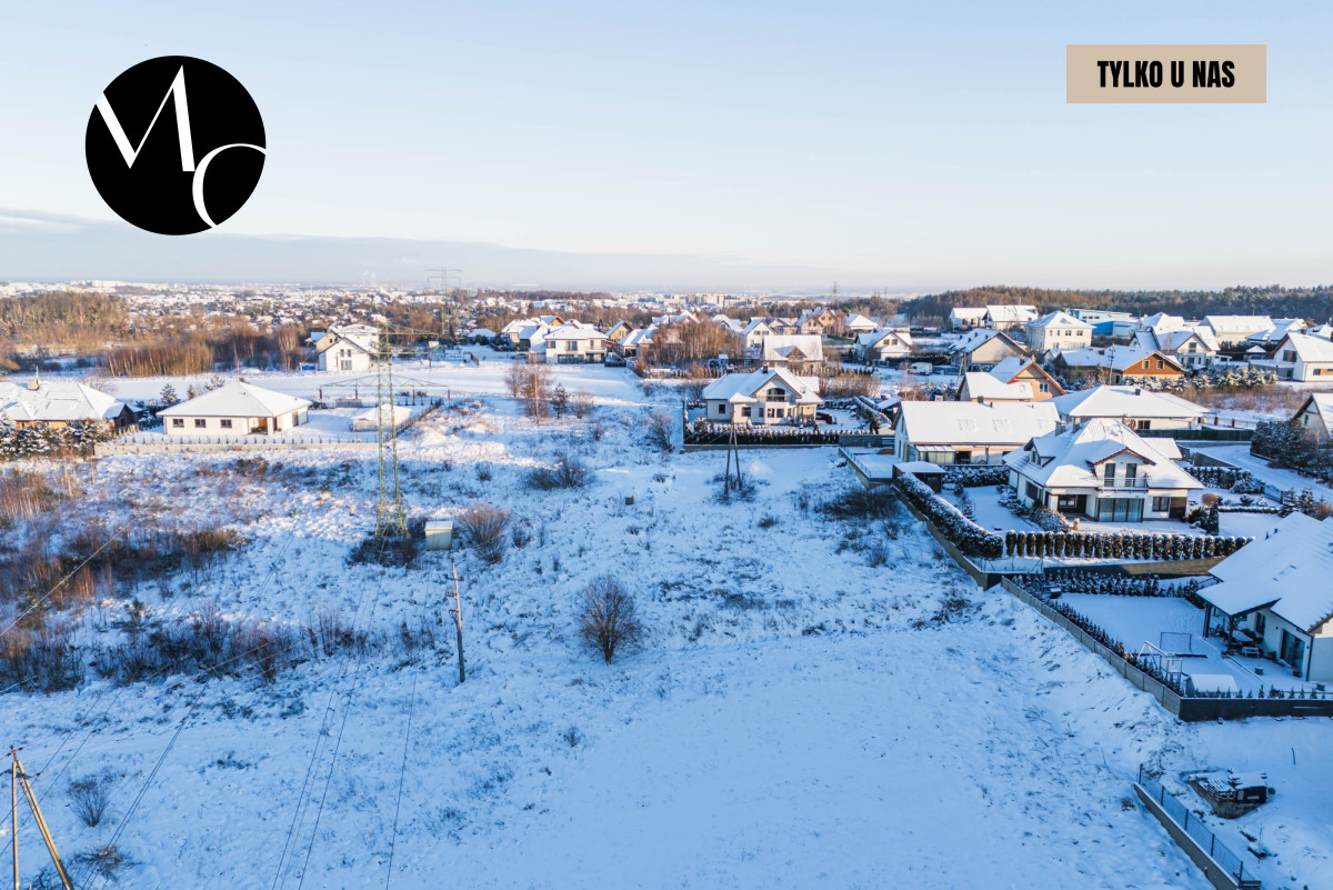 Działka w dzielnicy domów jednorodzinnych