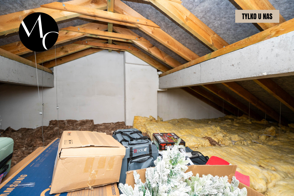 Mieszkanie z prywatnym wejściem i poddaszem